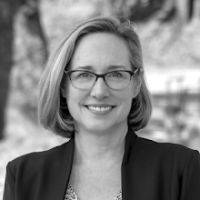 Julie Watts photo