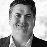 Paul Dutton photo